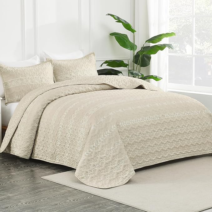 Andency Beige Twin Quilt Set, 2 Pieces Boho Lightweight Soft Striped Bedspread for All Season (68"x86"), Printed Bohemian Microfiber Reversible Coverlet Comoforter Sets