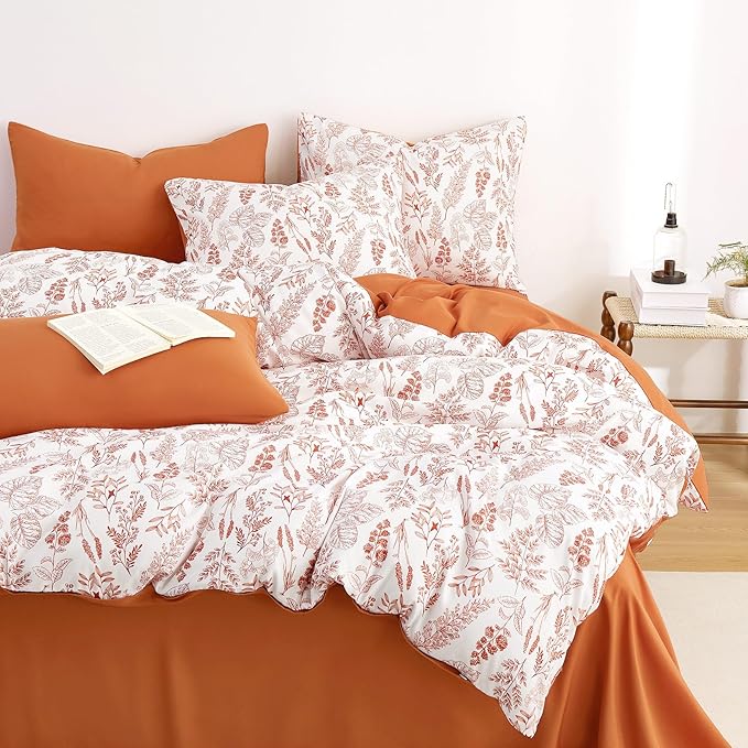 Wake In Cloud - Floral Duvet Cover Set, Botanical Vintage Flower Coquette Cottagecore Aesthetic for Women Teen Girls, Soft Lightweight Bedding, 3-Piece, Terracotta, Full Size