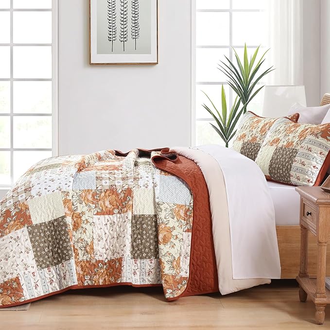 Patchwork Quilts Set Queen Size 3 Pieces Terracotta Plaid Bedspread Coverlet Set, Bohemian Farmhouse Brown Patchwork Quilt Bedding Set for All Season, Reversible Lightweight Bed Cover for All Season