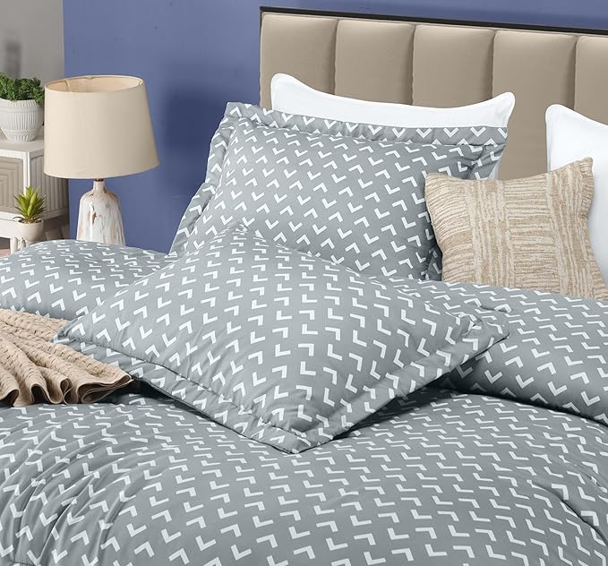 Utopia Bedding - Comforter Set with 2 Pillow Shams - 3 Pieces Bedding Comforter Sets - Down Alternative Comforter - Soft and Comfortable - Machine Washable, Arrow White, King