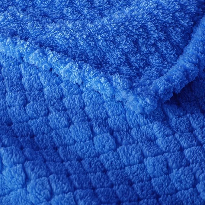 Exclusivo Mezcla King Size Fleece Blanket for Bed, Extra Soft Warm Decorative Fuzzy Blanket for Women, Lightweight Cozy Bedding Blankets, 90x104 Inches, Cobalt Blue