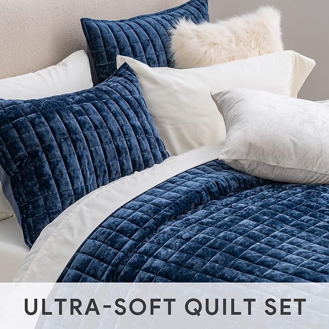 RECYCO Luxury Velvet Quilt Set, California King 118'' x 106'' Oversized Bedspread, Ultra Soft Velvet Comforter, Lightweight Box Stitch Bedding Sets for All Season, with 2 Shams, Navy Blue