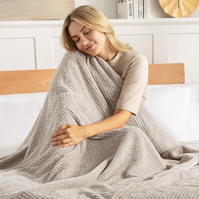 Exclusivo Mezcla Fleece Bed Blanket King Size, Super Soft and Warm Blankets for Couch, Sofa and Bed Waffle Textured, Cozy, Fuzzy and Lightweight (Tan, 90x104 Inches)