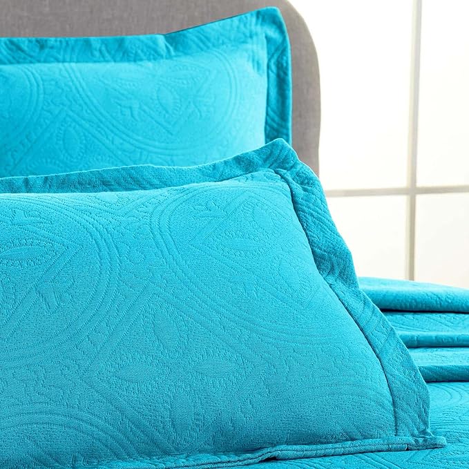 Superior 2 Piece Celtic Circles Cotton Bedspread Set, Decorative Bed Spread, Home Bed Decor, 1 Pillow Sham, Medium Weight Blanket, Matelasse Coverlet Bedding, Wedding Ring Design, Queen, Peacock Blue