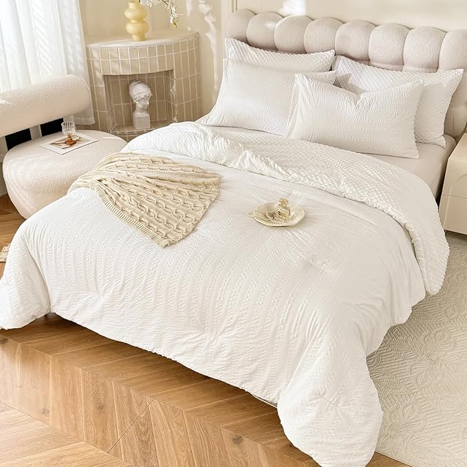 Boho Comforter Set King Size Striped Pleats Bohemian Seersucker Bedding Set All Season Soft Cozy 3 Pieces Quilt with 2 Pillowcases(104"X90" White)