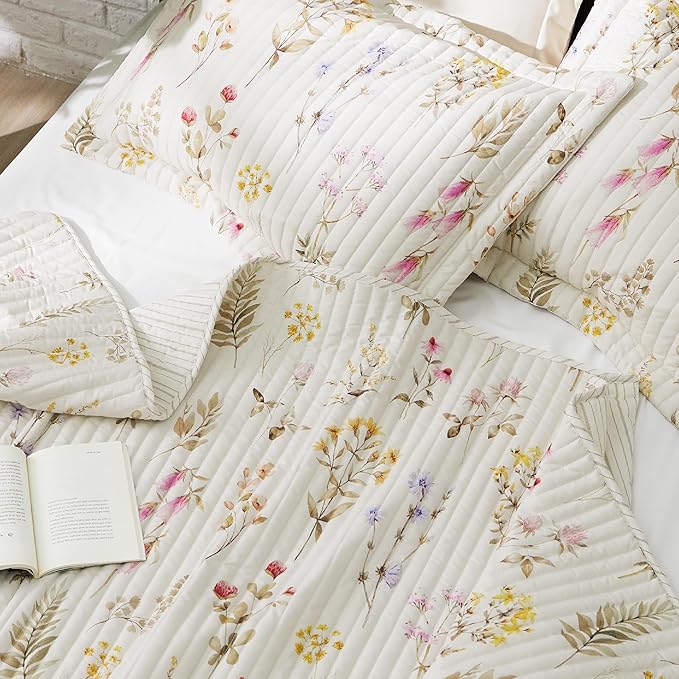 Bedsure Floral Quilt King Size - Reversible Autumn Botanical Quilt Bedding Lightweight Microfiber Bedspread, Soft Coverlet for All Seasons (106"x96")