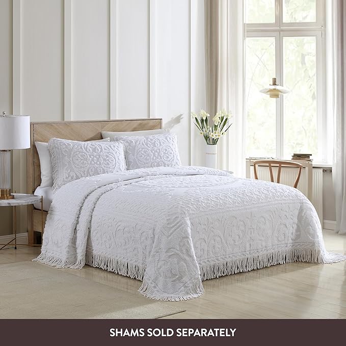 Beatrice Home Fashions Medallion Chenille Bedspread, Full, White