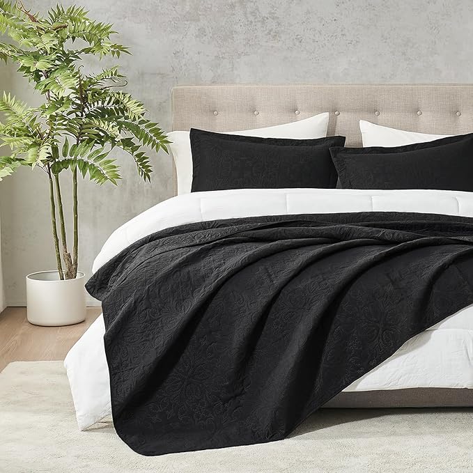 Hansleep Black Quilt King Size - Baroque Ultrasonic All Season Bedspread King, Soft Lightweight Coverlet Bedding Set, 3 Pieces (1 Quilt, 2 Pillow Shams)