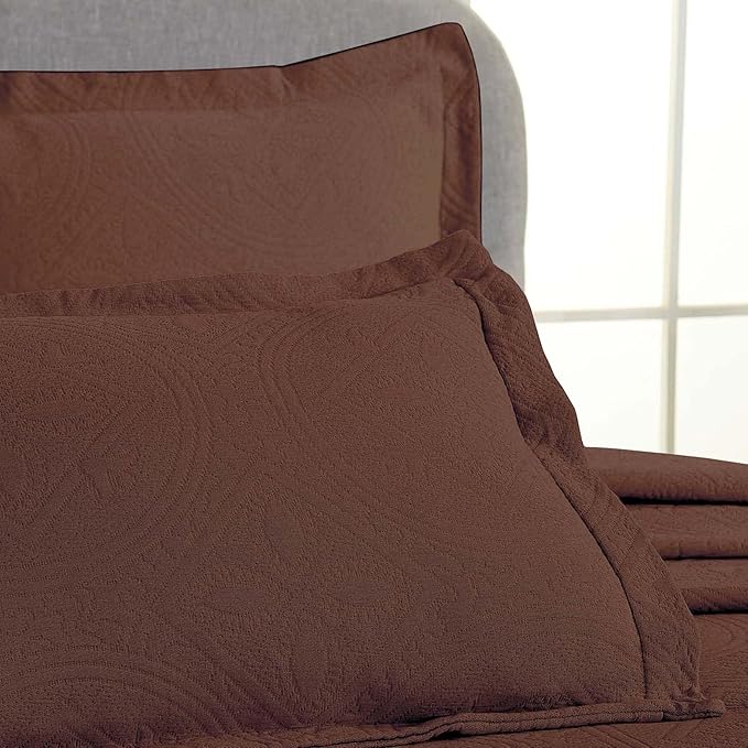 Superior 2 Piece Celtic Circles Cotton Bedspread Set, Decorative Bed Spread, Home Bed Decor, 1 Pillow Sham, Medium Weight Blanket, Matelasse Coverlet Bedding, Wedding Ring Design, Twin, Cappuccino