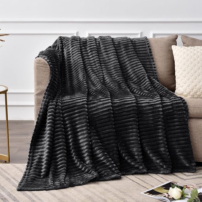 BEDELITE Fleece Blanket Twin Size – 3D Ribbed Jacquard Soft and Warm Decorative Fuzzy Blankets – Cozy, Fluffy, Plush Lightweight Throw Blankets for Couch, Bed, Sofa(Black, 60x80 inches)
