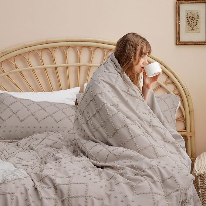 Bedsure Boho Oversized King Duvet Cover - Linen Breathable & Soft Boho Bedding, Machine Washable Comforter Cover for All Seasons, Includes 1 Duvet Cover 120"x98" with 2 Pillow Shams & Zipper Closure