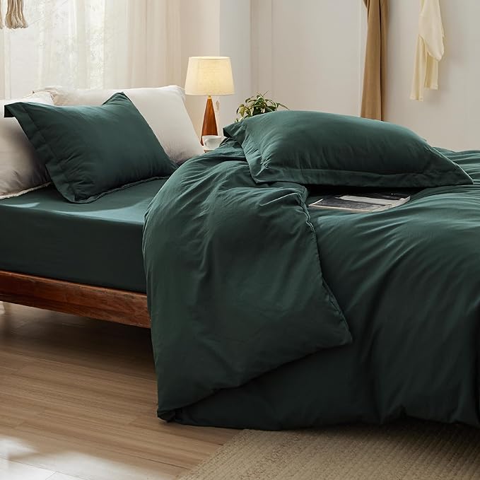 Bedsure Duvet Cover Full Size with Fitted Sheet - 4 Pieces Prewashed Cotton-Like Polyester Extra Soft Bedding Set, Includes 1 Duvet Cover 80x90 Inches, 2 Pillow Shams, 1 Fitted Sheet, Forest Green