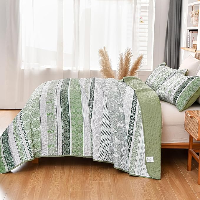 WONGS BEDDING Boho Quilt Set King Size, Green Bohemian 3 Pieces Quilt Sets, Lightweight Bedspread Coverlet Bedding Set for All Season (104"x90")