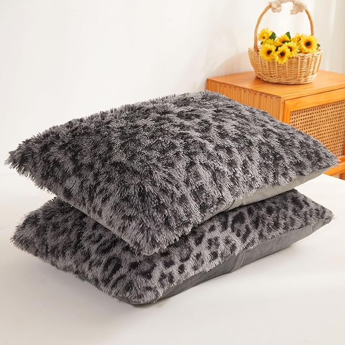 XeGe Cheetah Print Fluffy Faux Fur Duvet Cover Set, 2 Pieces Soft Plush Shaggy Fuzzy Bedding Set(1 Faux Fur Leopard Print Comforter Cover + 1 Furry Pillowcase), Zipper Closure(Twin, Light Grey)