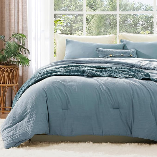 WRENSONGE Queen Comforter Set - 3 Pieces Prewashed Dusty Blue Comforter Soft Lightweight for All Seasons,Down Alternative Comforters Queen Size with 2 Pillow Shams