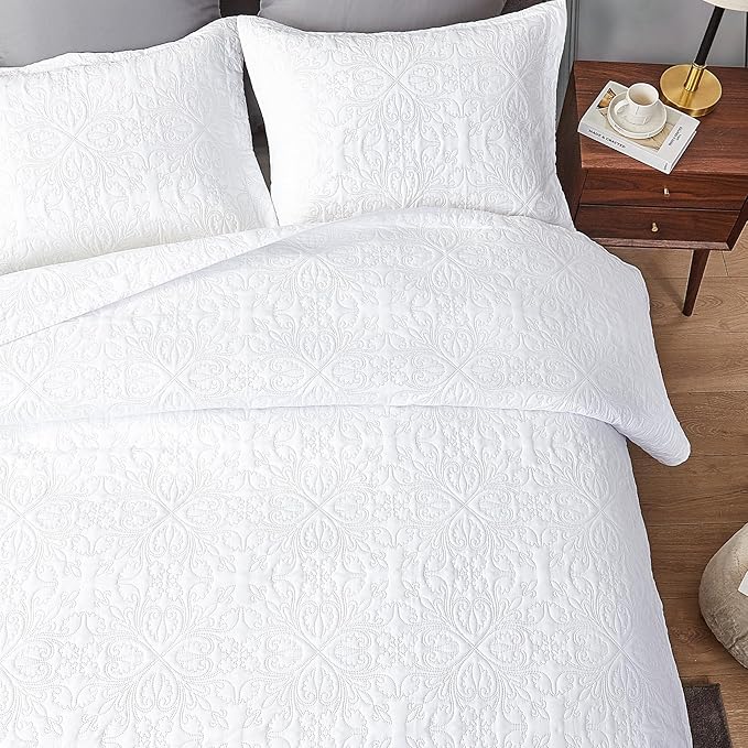 Hansleep White Quilt Queen Size - Baroque Ultrasonic All Season Bedspread Queen, Soft Lightweight Coverlet Bedding Set, 3 Piece (1 Quilt, 2 Pillow Shams)