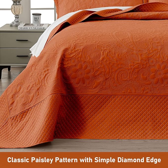 Qucover Oversized King Bedspreads 120x120, 3 Piece California King Quilts Oversized, Ultrasonic Quilting Soft Microfiber Lightweight Pumpking Cal King Quilt with Shams, Burnt Orange