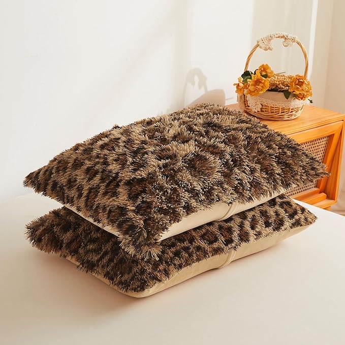 XeGe Cheetah Print Fluffy Faux Fur Duvet Cover Set, 3 Pieces Soft Plush Shaggy Fuzzy Bedding Set(1 Faux Fur Leopard Print Comforter Cover + 2 Furry Pillow Cases), Zipper Closure(King, Brown)