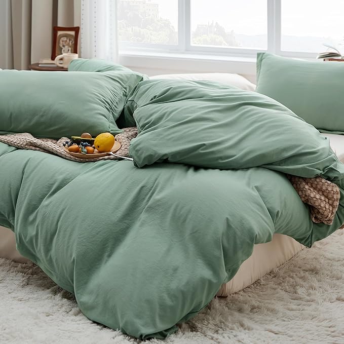 Bedsure Sage Green Duvet Cover King Size Only - Prewashed Cotton-Like Polyester Extra Soft All Season Bedding, Includes 1 Duvet Cover 104x90 Inches with Zipper Closure, Comforter Not Included
