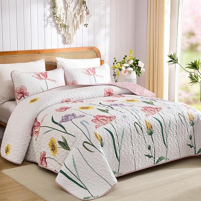 WONGS BEDDING Pink Quilt Set King,3 Pieces Colorful Delicate Floral Bedspread Set, Soft Lightweight Reversible Bedding Coverlet with 2 Pillowcases(110"x90")