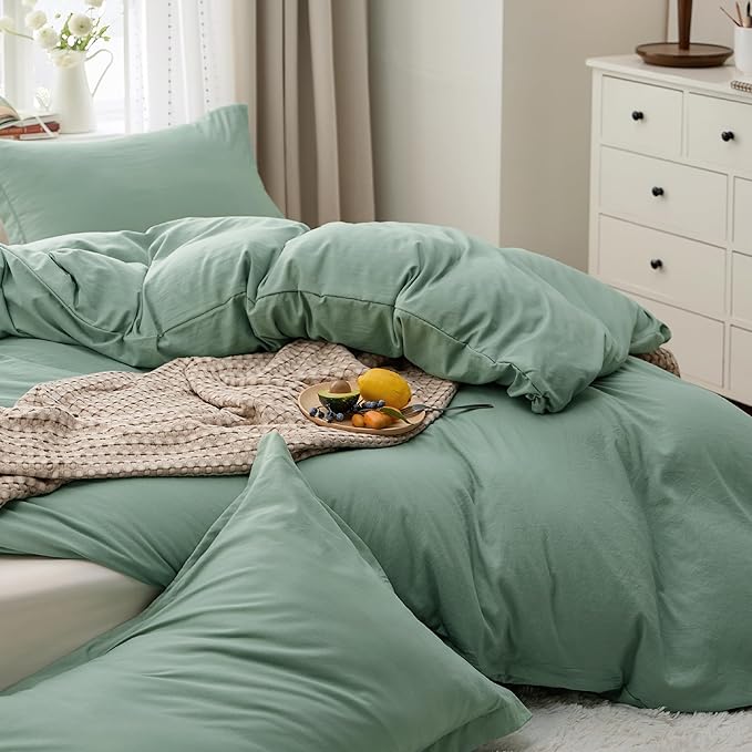 Bedsure Sage Green Duvet Cover Queen Size Only - Prewashed Cotton-Like Polyester Extra Soft All Season Bedding, Includes 1 Duvet Cover 90x90 Inches with Zipper Closure, Comforter Not Included