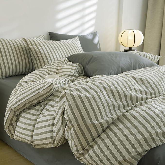 LifeTB Full Size Comforter Set Grey Striped Comforter Set, 3 Pieces Retro Stripes Pattern Printed Comforter with 2 Pillowcases, Fluffy Soft Lightweight Breathable Striped Bedding Set for All Seasons