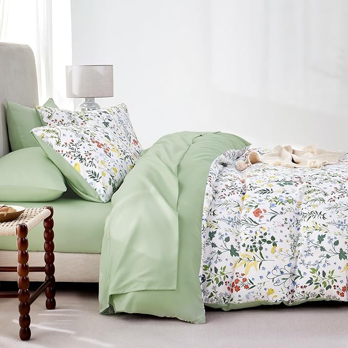 Wake In Cloud - Floral Duvet Cover Set, Shabby Chic Cottage Garden Botanical Flower Style with Elegant Wildflower Pattern, Soft Lightweight Bedding, 3 Pieces, Multicolor Green, Queen Size