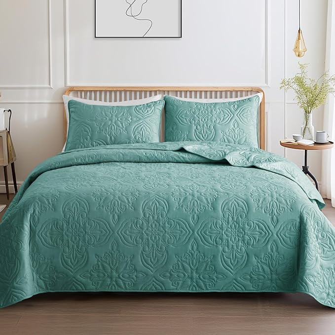 Whale Flotilla Soft California King Quilt Bedding Set for All Seasons, Vintage Damask Ultrasonic Quilts Set, Lightweight Reversible Bedspread, Coverlet, Bed Cover with 2 Pillow Shams, Turquoise Green