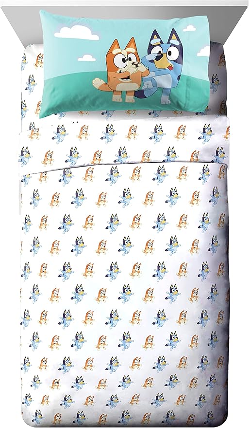 Jay Franco Bluey & Bingo 4 Piece Toddler Size Bed Set – Super Soft Microfiber Bed Set Includes Size Comforter & Sheet Set (Official Bluey Products)
