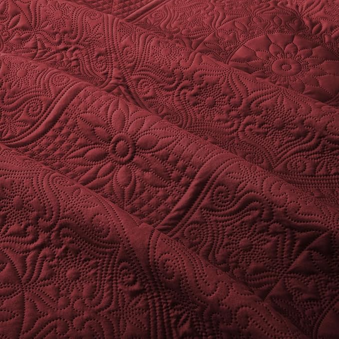 MOONLIGHT20015 King Quilt Bedding Set Size (106" x 96") + 2 Pillow Shams (20" x 36"+ 2") - 3 Pcs All Season Lightweight Reversible Quilt Bedspread Microfiber Floral Embossed Coverlet (Burgundy)