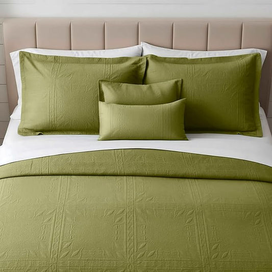 Hearth & Harbor King Quilt Set – All-Season Lightweight Bedspread & Coverlet with Pinsonic Weave - 7 Piece King Quilt Set with Pillow Shams, Olive Green - King Grid