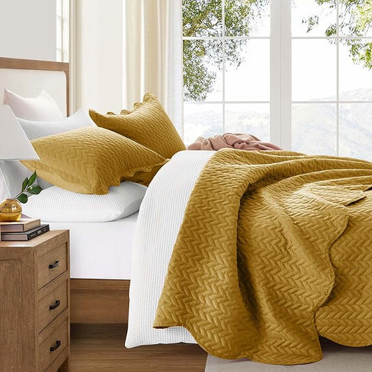 MOONLIGHT20015 Quilt King Size Bedding Set (106" x 96") - 2 Pillow Shams (20" x 36"+ 2") - All Season Reversible Lightweight 3 Pcs Microfiber Coverlet Set Embossed Quilt Bedspreads (Ochre)