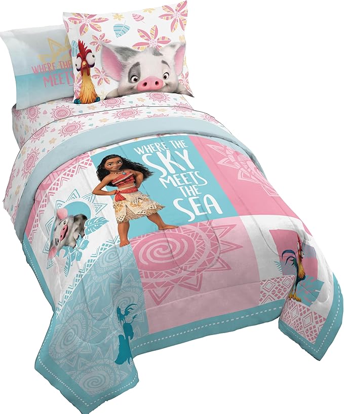 Jay Franco Disney Moana Full Comforter Set â€“ Tropical Patchwork 7 Piece Bedding Features Pua and HEI HEI -Includes Sheet Set & Pillow Covers - Super Soft Kids Microfiber Bed Set