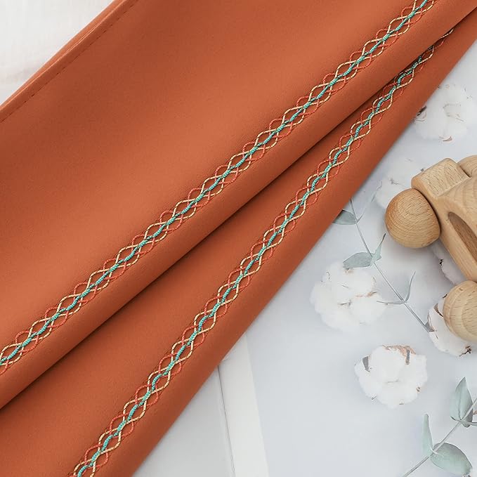 Bed Runner 260 x 50 cm for King Size Bed, Bed Throws for Foot of Bed, Burnt Orange Bed Runner Bedding Scarves Decorations for Bedroom Hotel Wedding Room