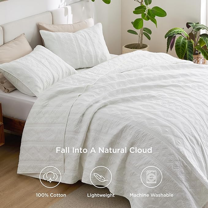 Bedsure 100% Cotton Quilt Set - Queen Size Bedspread, Lightweight Soft Bed Coverlet, 3-Piece Cozy Stitching Quilt Set with 2 Pillow Shams in Geometric Pattern, Gift for Grandma, 90x96 inches, White