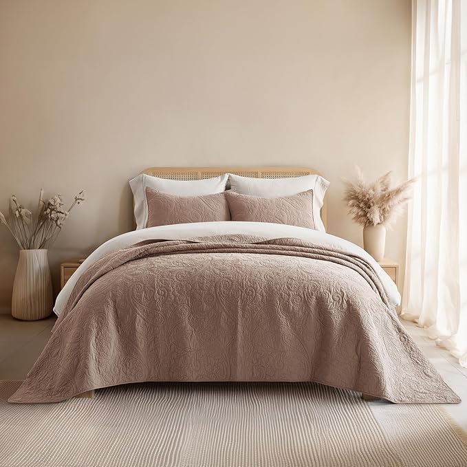 EVERGRACE 100% Cotton Paisley Quilt Set, King Size 3 Piece Set – Prewashed Lightweight Bedspread with 2 Shams, Soft Matelasse Coverlet for All-Season, Dusty Brick (Red Undertones)