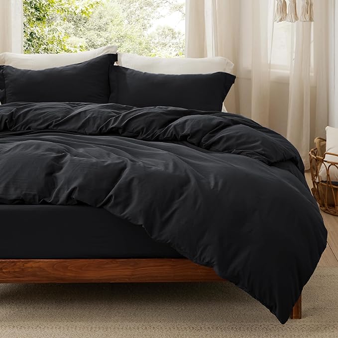 Bedsure Duvet Cover Queen Size with Fitted Sheet - 4 Pieces Prewashed Polyester Extra Soft Bedding Set, Includes 1 Duvet Cover 90x90 Inches with Zipper Closure, 2 Pillow Shams, 1 Fitted Sheet, Black