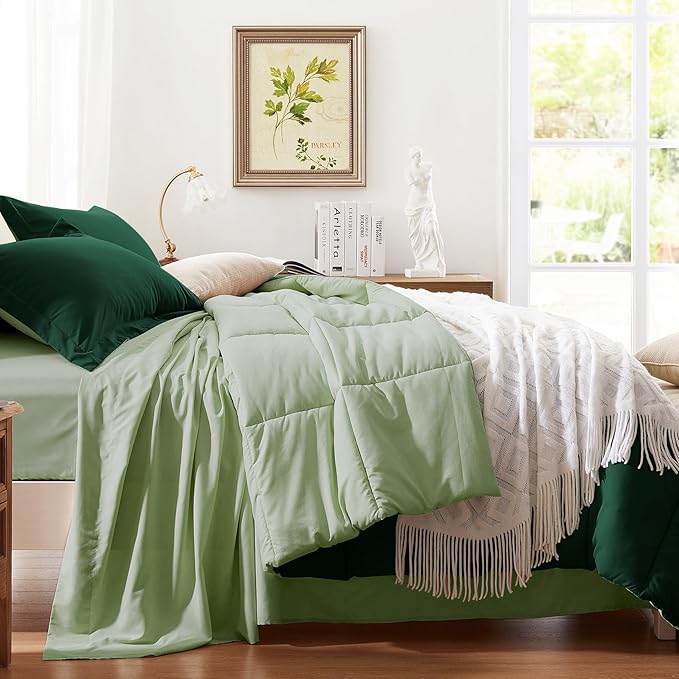 Anluoer King Comforter Set,Emerald Green&Sage Bed in a Bag 7 Piece,Lightweight Bedding Set with Soft Down Alternative Fill,Bed Set Includes Comforter, Fitted Sheet, Flat Sheet,Pillowcases and Shams