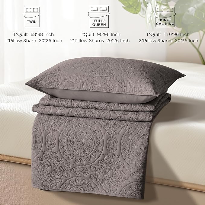 WURUIBO Dark Gray Quilt Set King/Cal King Size, Embossing Microfiber Bedspreads with Pillow Sham, Ligthweight Breathable Thin Coverlet, Reversible Bedding Set for All Season (1 Quilt, 2 Pillow Shams)