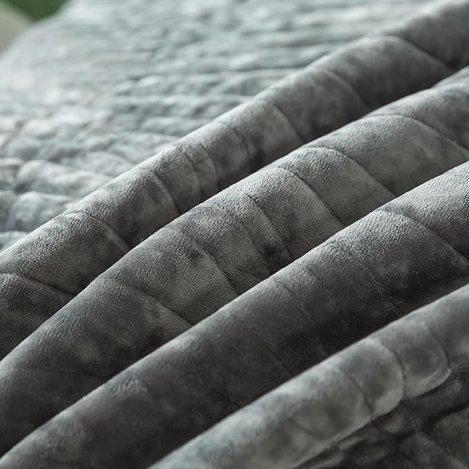 HoneiLife Velvet Quilt Sets Queen - Lightweight Bedspreads 3-Pieces, Wavy Coverlets Rustic Bed Cover Queen Quilt Bedding Sets for All Season Use, Grey