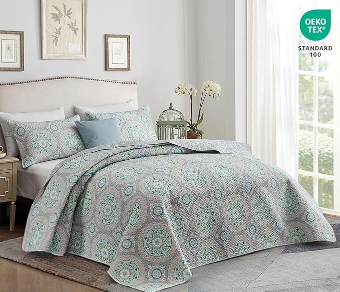 CHIXIN Boho Quilt Twin Size - Bohemian Chic Medallion Design - Lightweight Bedspread Coverlet Set, Ultrasonic Quilting Mandala Bedding Cover for All Season, 2 Piece, Aqua Blue