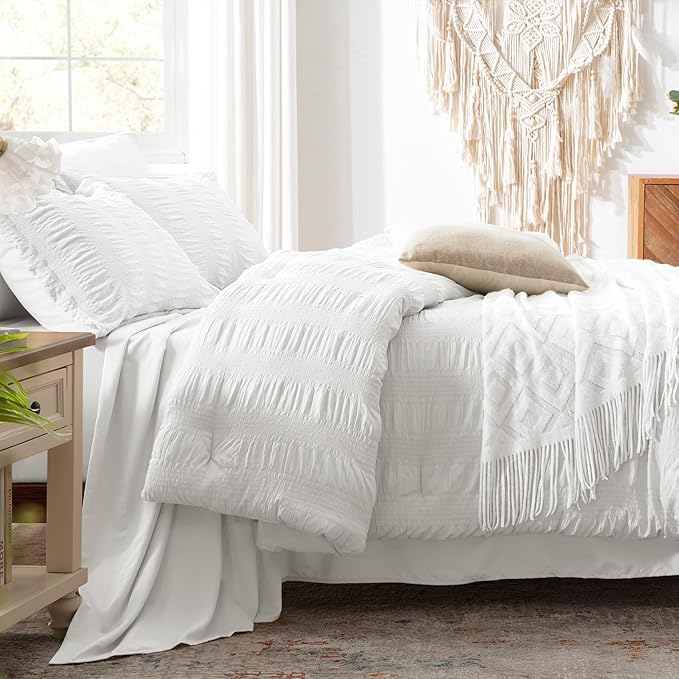 Zzlpp Queen Comforter Set 7 Pieces, White Seersucker Bed in a Bag with Comforter, Pillow Shams, Pillowcases, Flat Sheet, Fitted Sheet