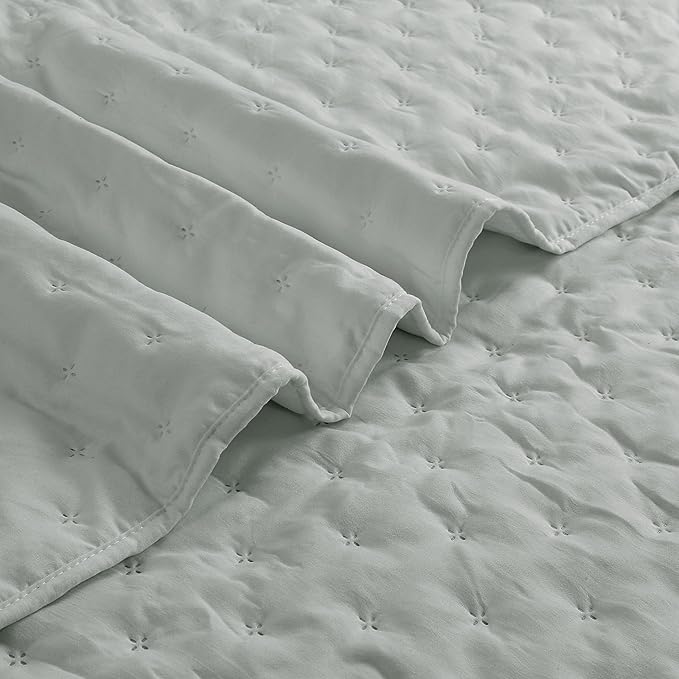 ROARINGWILD Queen Size Quilt Bedding Sets with Pillow Shams, Sage Green Lightweight Bedspread Coverlet, Quilted Blanket Thin Comforter Bed Cover, All Season, 3 Pieces, 90x90 inches