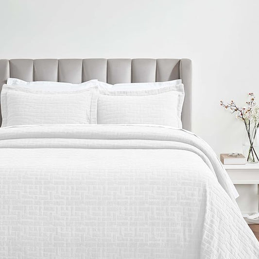 Superior 3 Piece Cotton Bedspread and Sham Set, Home Bed Decor, Decorative Bed Spread, 2 Pillow Shams, Medium Weight, Geometric Matelasse Coverlet, Bedding Essentials, Madrid Collection, Full, White