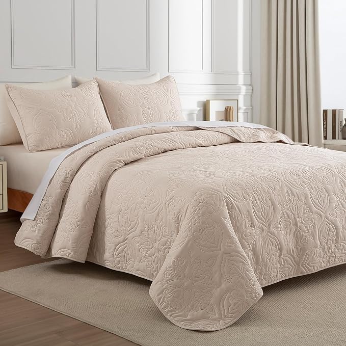 Whale Flotilla Soft California King Quilt Bedding Set for All Seasons, Vintage Damask Ultrasonic Quilts Set, Lightweight Reversible Bedspread, Coverlet, Bed Cover with 2 Pillow Shams, Brich Beige