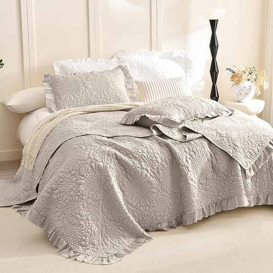 Lady Ann Cal King Quilt Set 118 * 106- Linen Feel Stone-Washed Ruffled Quilt Set, 3 Pcs Crinkled Quilt SetShabby and Chic Blanket Farmhouse Rustic Bedding Set Lightweight