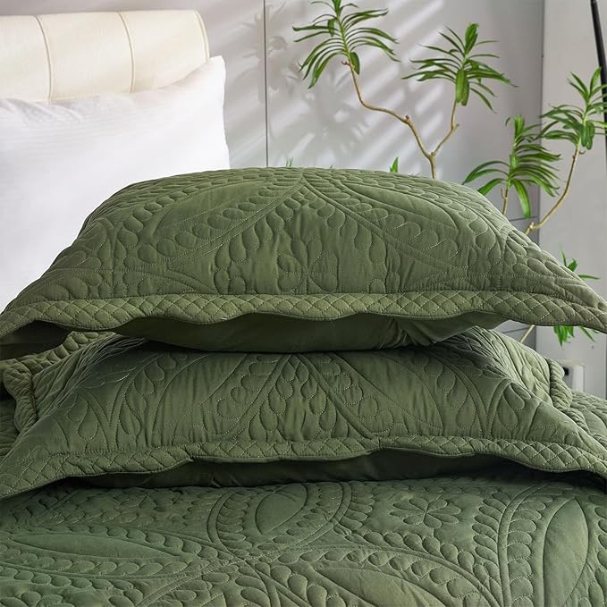 Cmfshape King Bedspread 106"x96",3 Piece King Quilt with 2 Shams,Lightweight Olive Green Quilt Set for All Season,Modern Coin Pattern Bedding Set