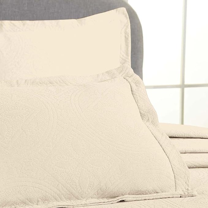 Superior 2 Piece Celtic Circles Cotton Bedspread Set, Decorative Bed Spread, Home Bed Decor, 1 Pillow Sham, Medium Weight Blanket, Matelasse Coverlet Bedding, Wedding Ring Design, Twin, Ivory