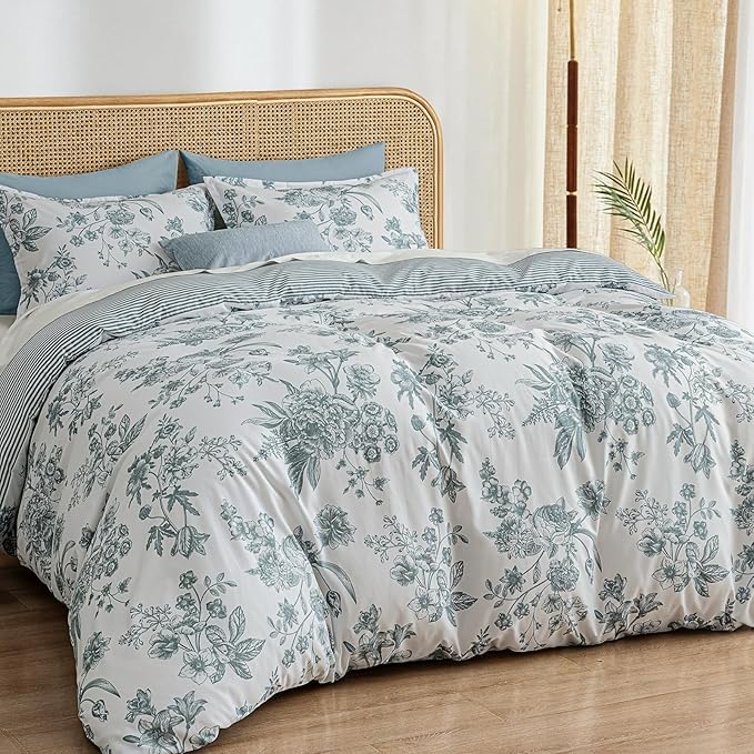 PHF Ultra Soft Floral Duvet Cover King Size, Printed Bedding Set 3 Pieces, Comfy Farmhouse Pattern Duvet Cover Set with 2 Pillow Shams, Zipper Closure and 8 Ties, 104"x90", Flower-Blue