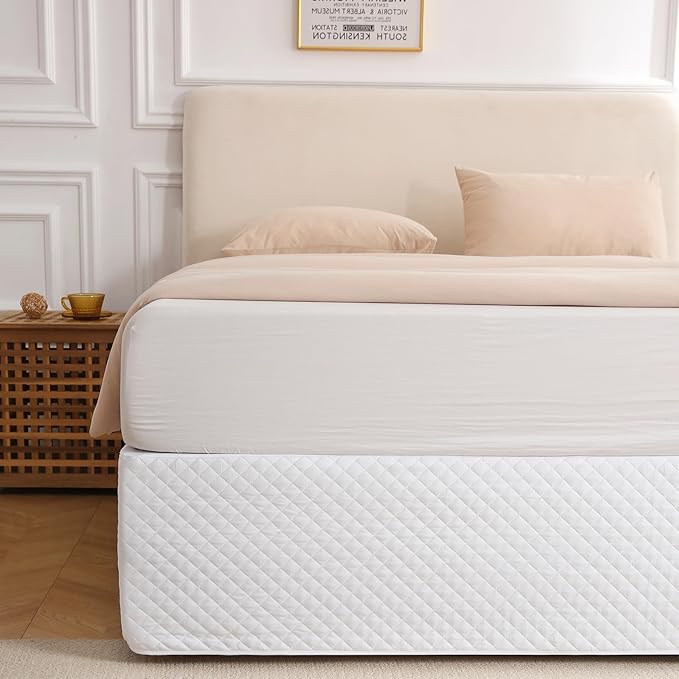 Full Size White Bed Skirt with 14-Inch Drop, Easy Fit Wrap-Around Cover for Bed, Wrinkle-Free and Fade-Resistant Box Spring Cover. (White Grid, Full)